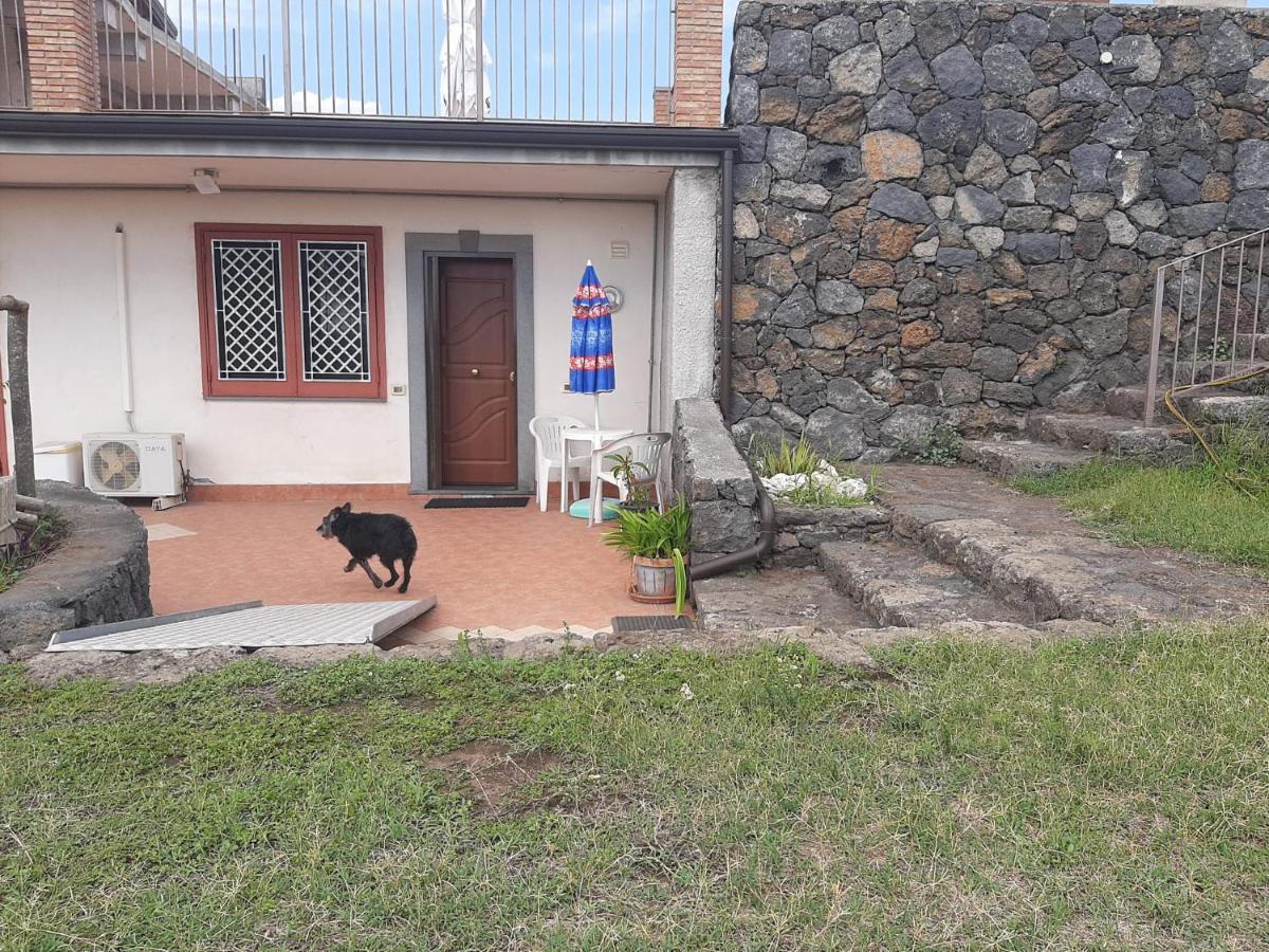 Holiday House Start Point Appartement Aci Bonaccorsi Buitenkant foto